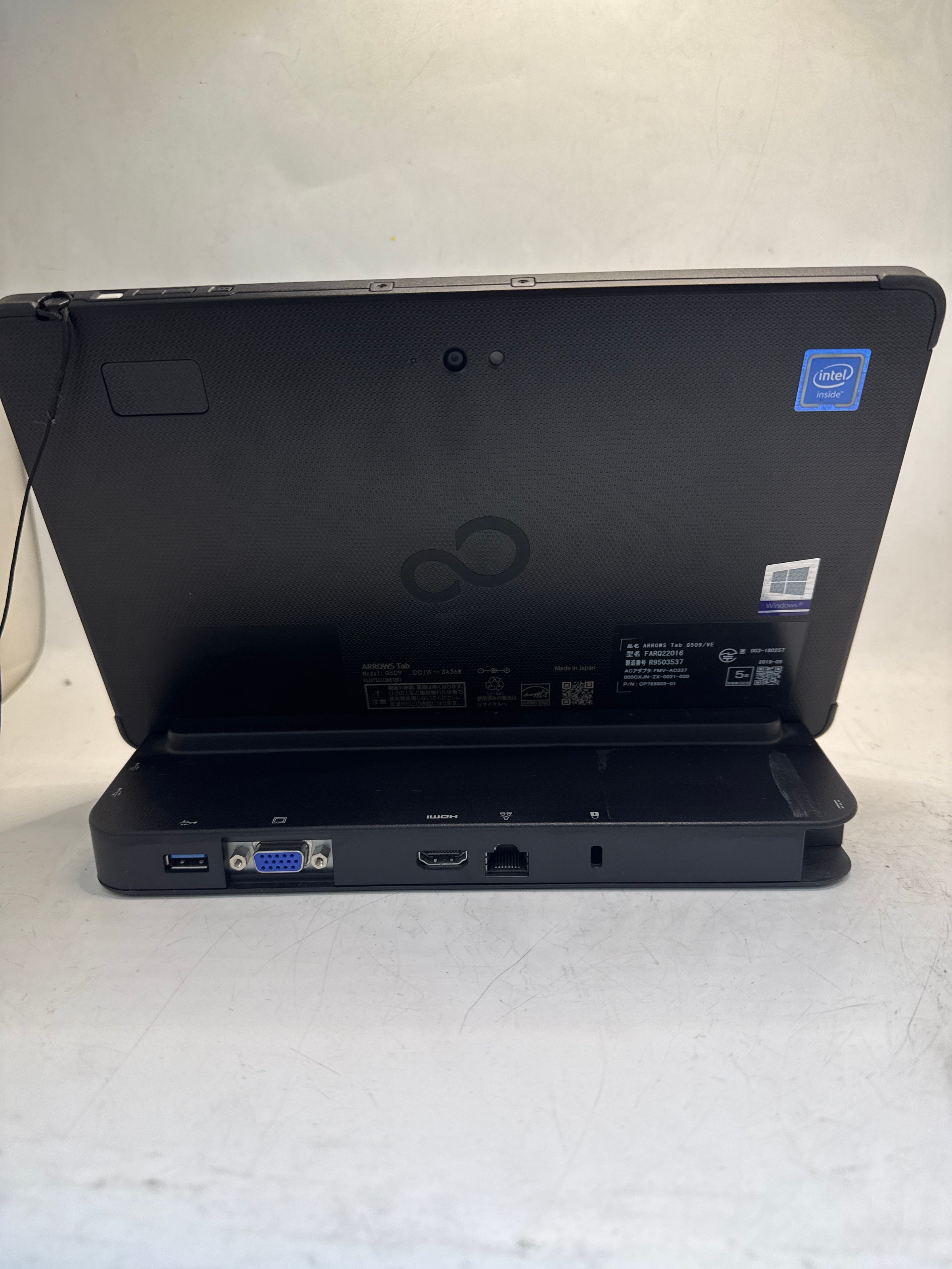 富士通 Arrows Tab Q507/PB Atom x5-Z8550 4/64 win11